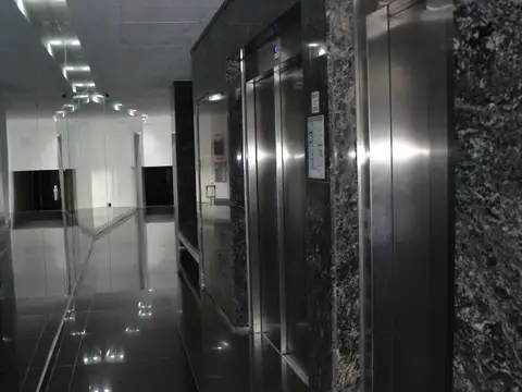 Oficina 2 ambientes con 2 baños