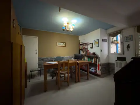 Depto Tipo Casa en Venta con 1 cocheras