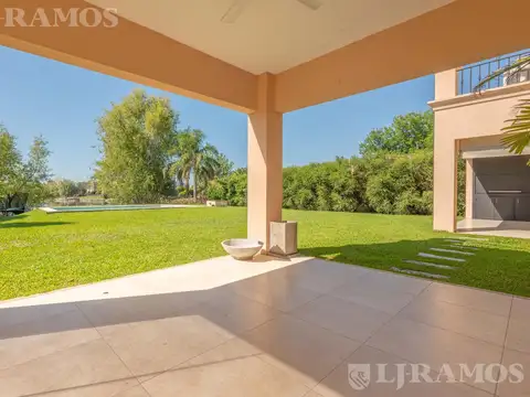 Casa en Alquiler en Villanueva, USD 3.050
