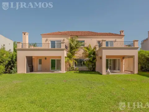 Casa en Alquiler de 3 dormitorios