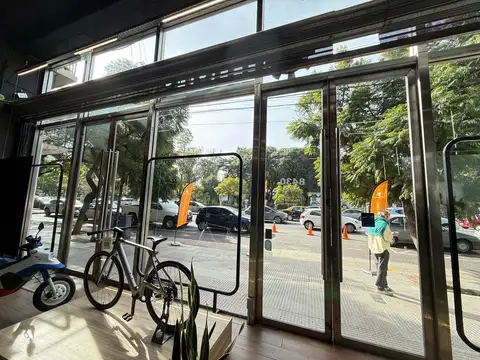 Local en Alquiler en Nuñez, $ 9.000.000