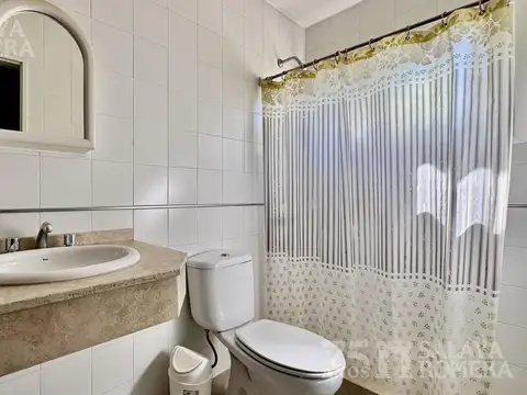 Casa Isla Santa Monica  5 Dormitorios  3 Pisos