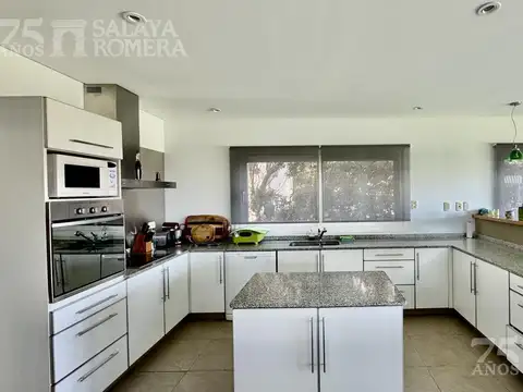 Casa en Alquiler al Sur