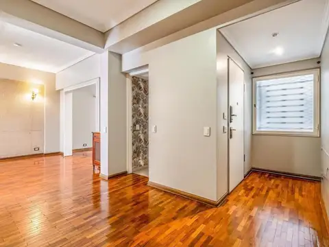 VENTA DEPARTAMENTO 4 AMBIENTES CON DEPENDENCIA BELGRANO COCHERA Y BAULERA