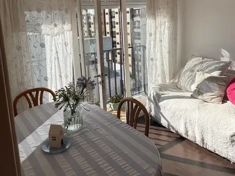 Depto Tipo Casa en Alquiler de 1 dormitorio