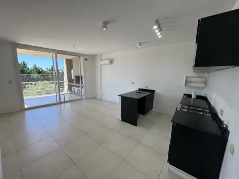 Departamento 3 ambientes en venta Lago Condominium Palmar Nordelta