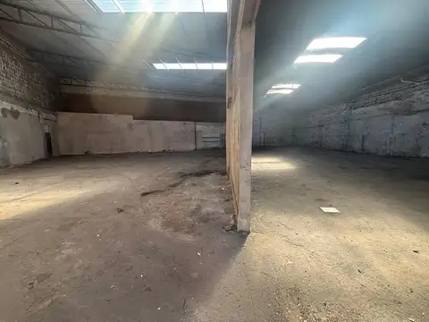 GALPON ZONA INDUSTRIAL TRONCOS DEL TALAR