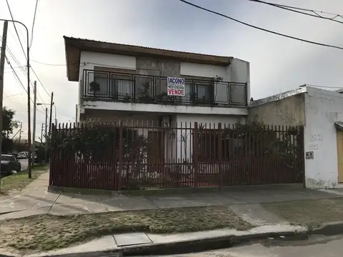 Jujuy Nº 3797 esquina 300