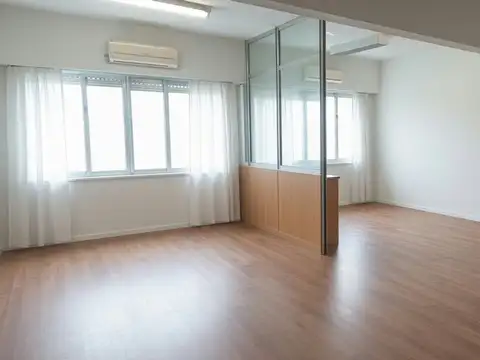 VENTA OFICINA MONSERRAT EXCELENTE OPORTUNIDAD