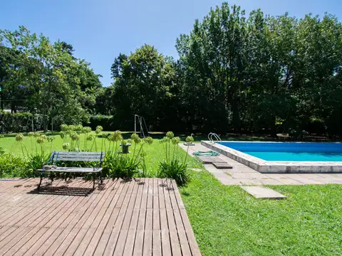 Casa en Venta en Villa Elisa, USD 240.000