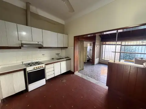 Casa 3 ambientes con 2 baños