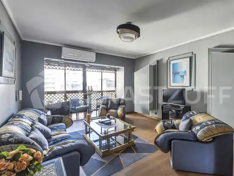 Venta Departamento 4 ambientes con cochera en Las Cañitas