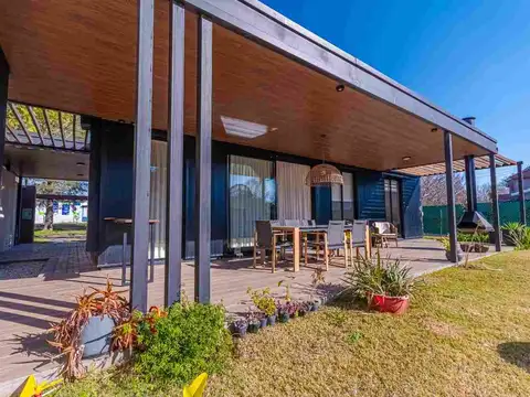 CASA EN VENTA 2 DORMITORIOS FISHERTON