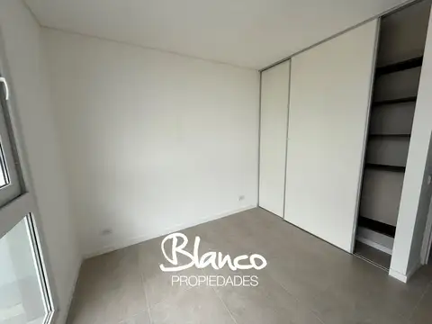 Departamento en Alquiler con 2 cocheras