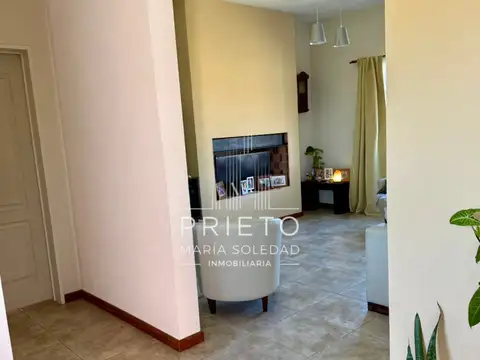 Casa en Venta en Lujan, USD 220.000