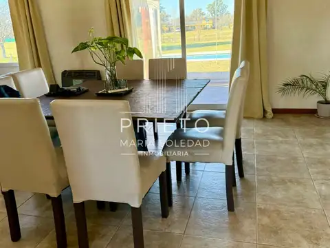 Casa en Venta con 1 cochera