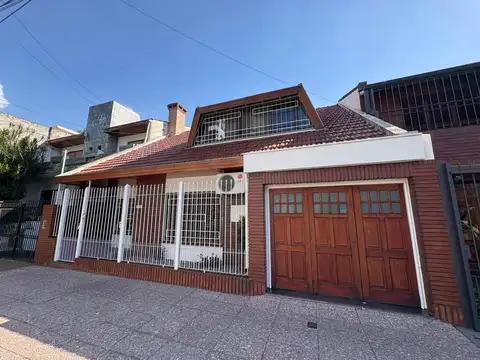 Casa - Venta - Argentina, Tres de Febrero - Fray justo sta María de Oro 5778