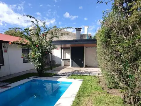 Casa 3 ambientes con 1 baño