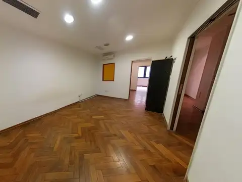 Oficina en excelente edificio - 75m2 - Seguridad 24hs-