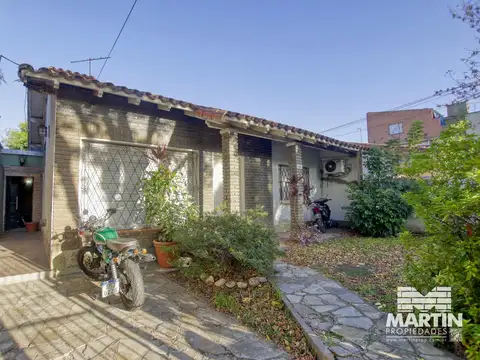 Casa en Venta de 3 Ambientes en Villa Adelina con Jardín