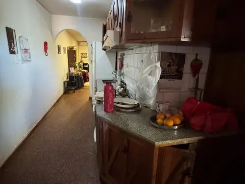 CF1289 - CASA EN VENTA - 3 DORMITORIOS - AV. TACUARÍ Y VIVANCO