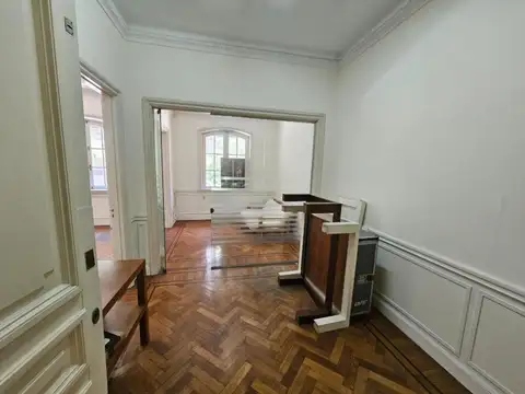 Oficina en Alquiler en Barrio Norte - 200 m2