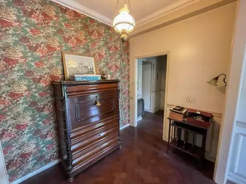 Departamento 6 ambientes con 2 baños