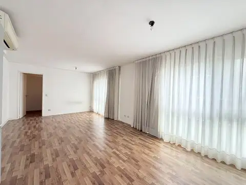 Departamento en Alquiler con 1 cochera