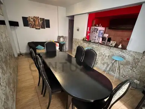 Departamento de 3 ambientes ubicado 5 EN LA BOCA