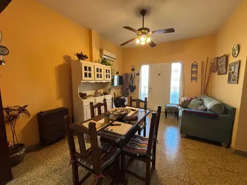 Depto Tipo Casa en Venta en Moron Sur, USD 55.000