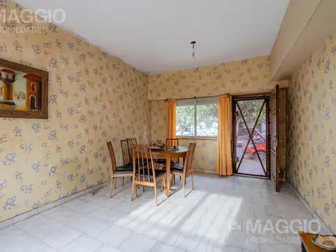 Depto Tipo Casa 2 ambientes con 1 baño
