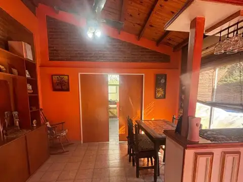 Casa 4 ambientes con 1 baño