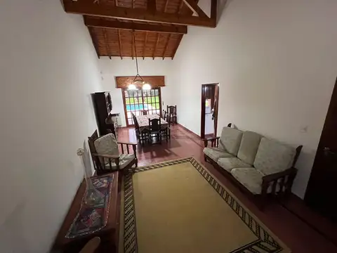 Casa en venta - 3 Dormitorios 4 Baños - Cochera - 1.500Mts2 - General Rodríguez