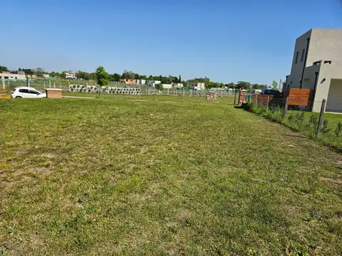 Terreno en Venta en Pilar del Este - Santa Lucia, USD 56.000