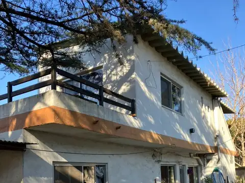 Casa 7 ambientes con 3 baños