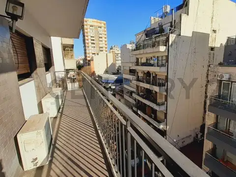 Venta departamento 4 ambientes con dependencia en belgrano cochera y baulera