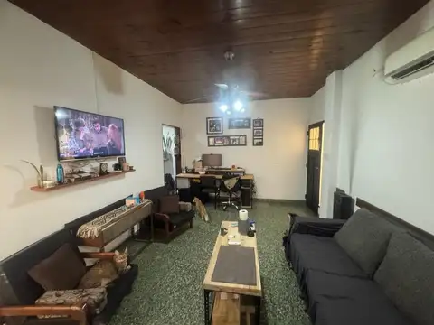 Depto Tipo Casa en Venta en Ramos Mejia Sur, USD 60.000