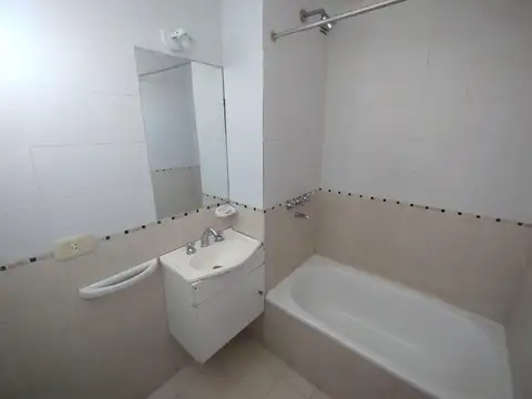 Departamento en Alquiler en Martín, $ 600.000