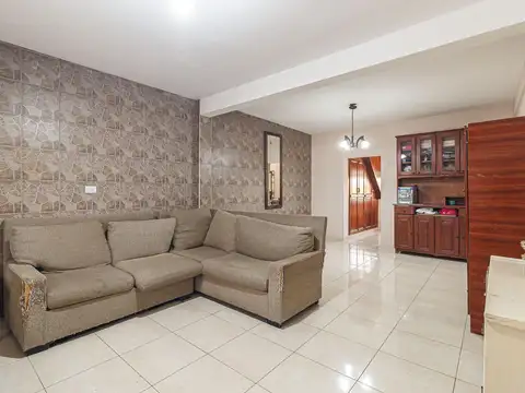 Depto Tipo Casa en Venta de 2 ambientes