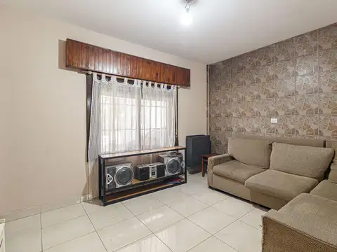 Depto Tipo Casa en Venta en Boulogne, USD 89.000