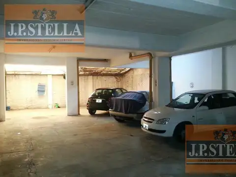 5 Cocheras Alquiladas en Block - 166 m² - Ideal Inversor - Mataderos