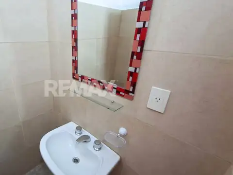 CASA EN ALQUILER APTA COMERCIAL - CASCO VIEJO
