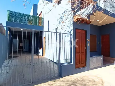 CASA EN ALQUILER APTA COMERCIAL - CASCO VIEJO