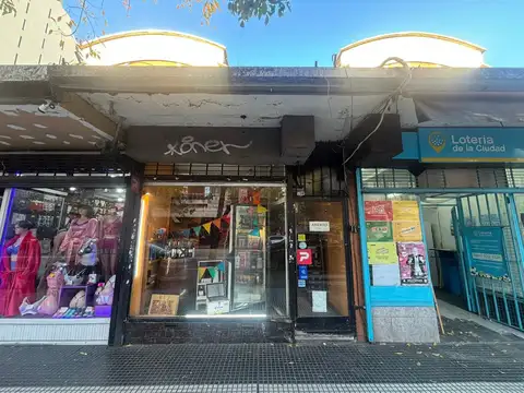 Avenida Entre Ríos 700
