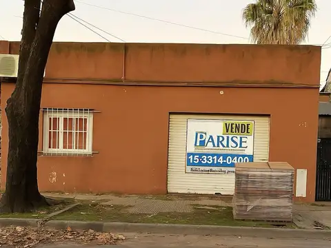 Casa a reciclar s/ lote 10 x 38 cubierto 98 mts.