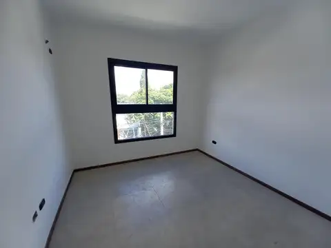 Departamento en Venta en Villa Adelina, USD 154.000