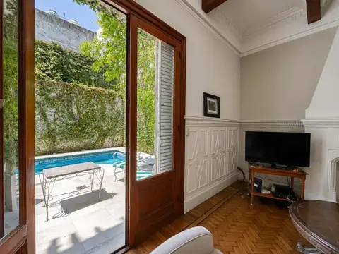 Casa en Venta con 1 cochera