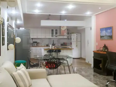 Casa 3 ambientes con 2 baños