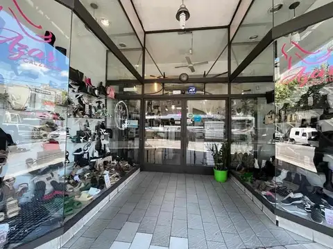 Local en Alquiler 61 años