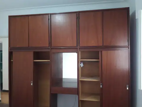 Departamento en alquiler, céntrico, dos dormitorios amplios. Gran terraza y cochera